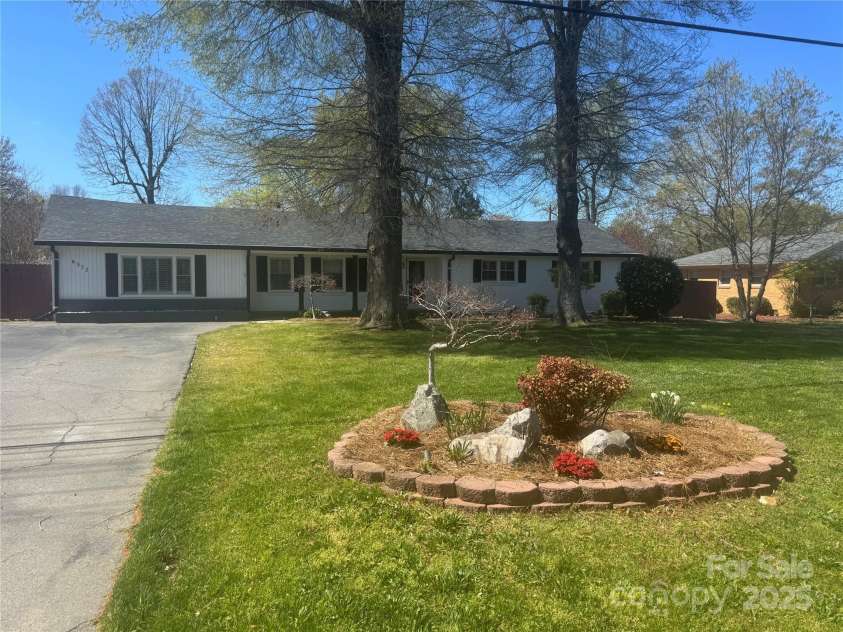 6372 Morehead Street, Harrisburg, NC 28075.  MLS# CAR4243499, YatesRealty ID 6118. 