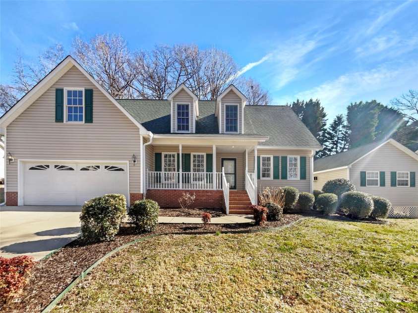 1442 Rainforest Court, Gastonia, NC 28054.  MLS# CAR4235427, YatesRealty ID 6119. 