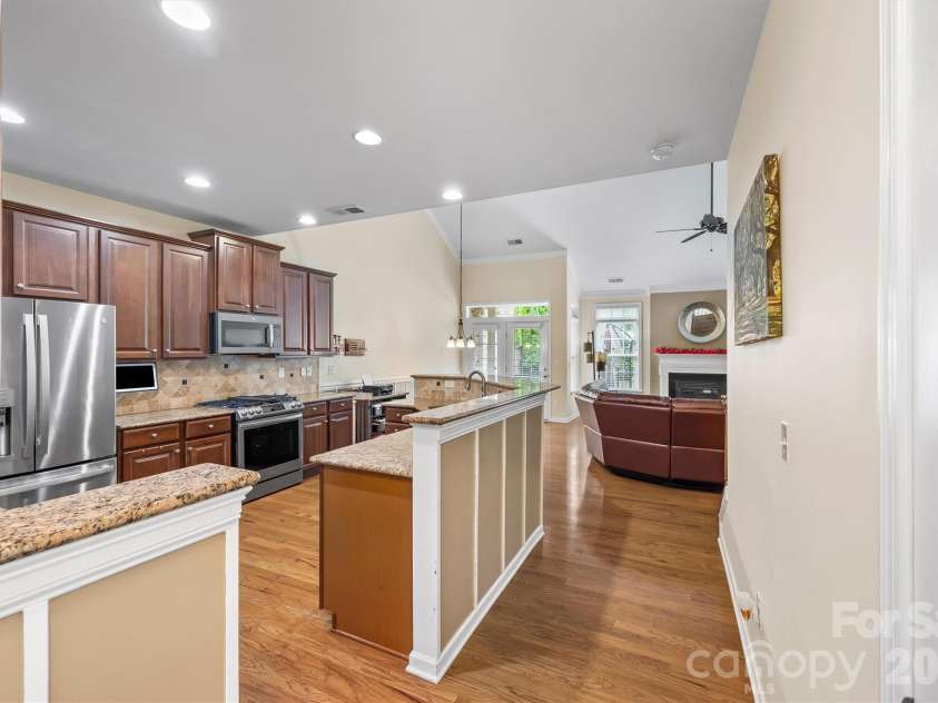 1914 Colony Line Court, Charlotte, NC 28210.  MLS# CAR4350441, YatesRealty ID 6119. 