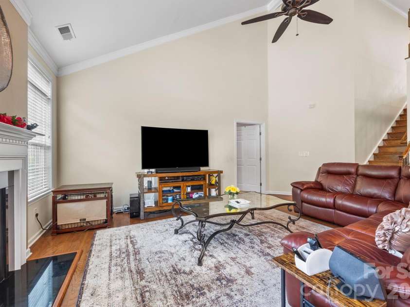 1914 Colony Line Court, Charlotte, NC 28210.  MLS# CAR4350441, YatesRealty ID 6119. 