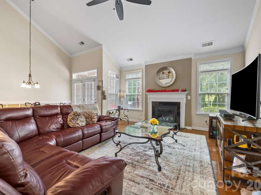 1914 Colony Line Court, Charlotte, NC 28210.  MLS# CAR4350441, YatesRealty ID 6119. 