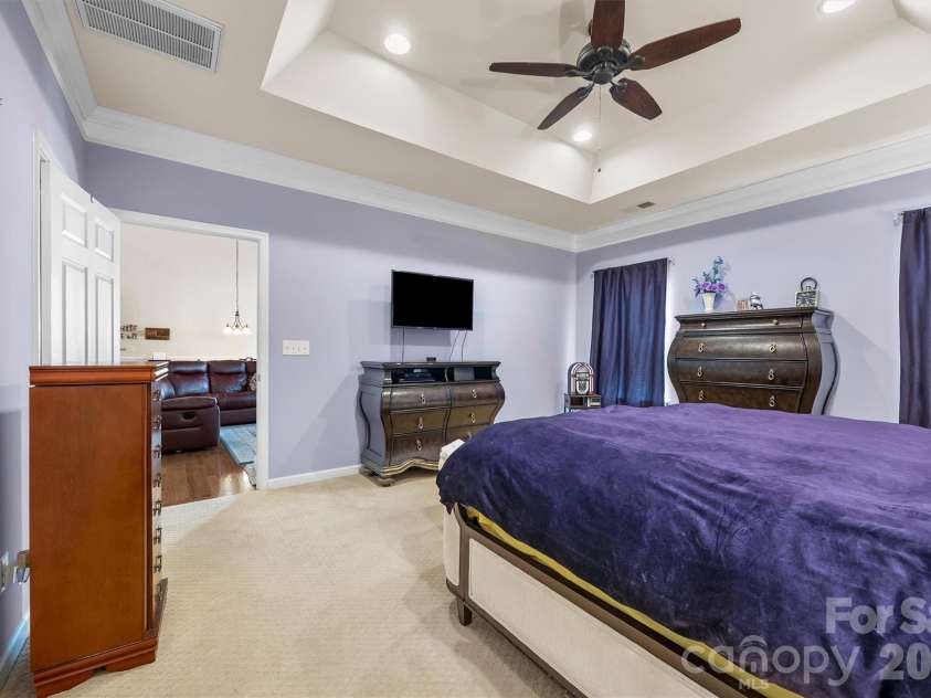 1914 Colony Line Court, Charlotte, NC 28210.  MLS# CAR4350441, YatesRealty ID 6119. 