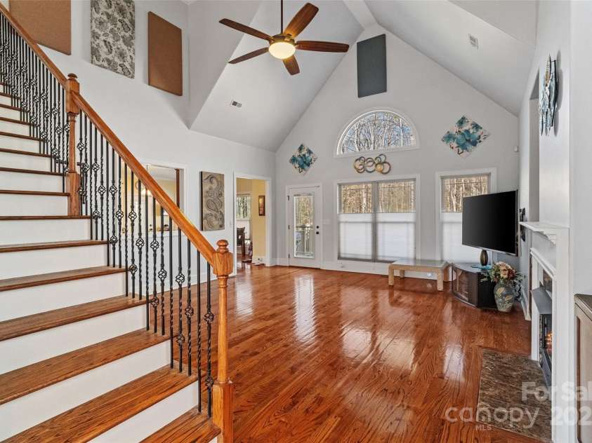 4070 Timber Crossing Drive, Rock Hill, SC 29730.  MLS# CAR4218347, YatesRealty ID 612. 