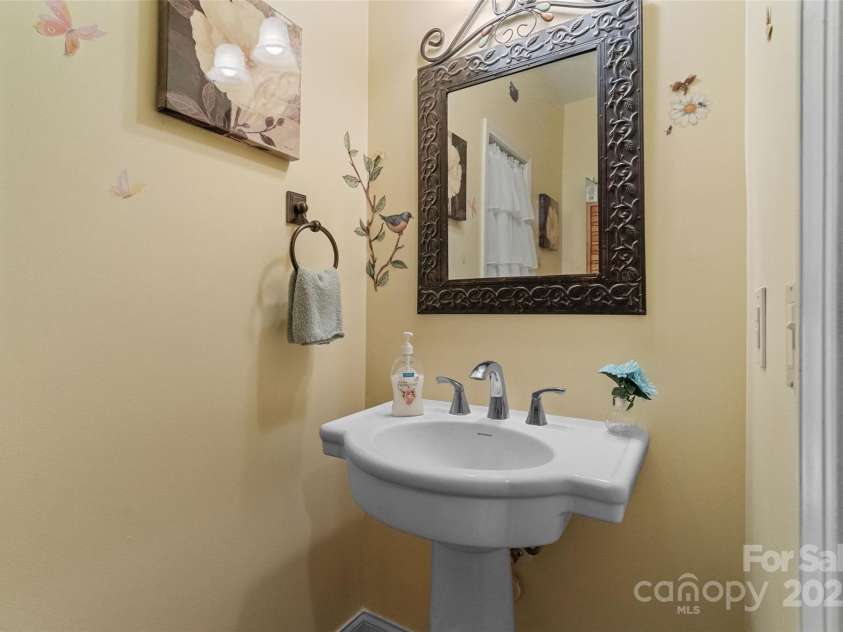 4070 Timber Crossing Drive, Rock Hill, SC 29730.  MLS# CAR4218347, YatesRealty ID 612. 