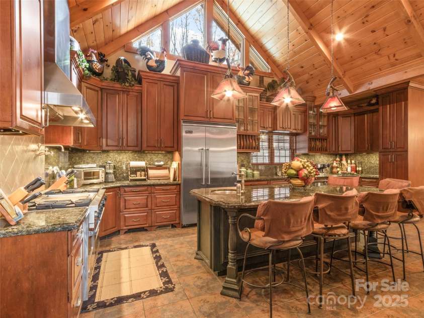 90 Rogers Creek Drive, Bakersville, NC 28705.  MLS# CAR4318662, YatesRealty ID 612. 