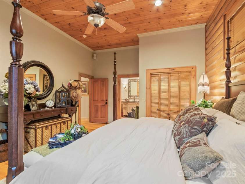 90 Rogers Creek Drive, Bakersville, NC 28705.  MLS# CAR4318662, YatesRealty ID 612. 