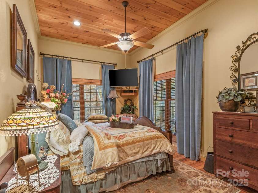 90 Rogers Creek Drive, Bakersville, NC 28705.  MLS# CAR4318662, YatesRealty ID 612. 