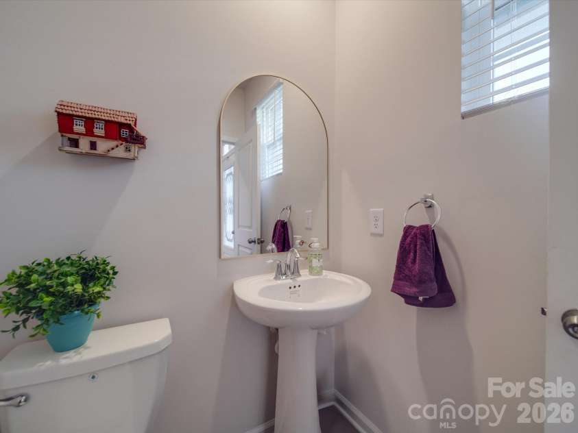 13111 Cottage Crest Lane, Charlotte, NC 28273.  MLS# CAR4342333, YatesRealty ID 6120. 