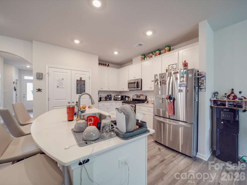 13111 Cottage Crest Lane, Charlotte, NC 28273.  MLS# CAR4342333, YatesRealty ID 6120. 