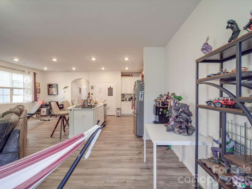13111 Cottage Crest Lane, Charlotte, NC 28273.  MLS# CAR4342333, YatesRealty ID 6120. 