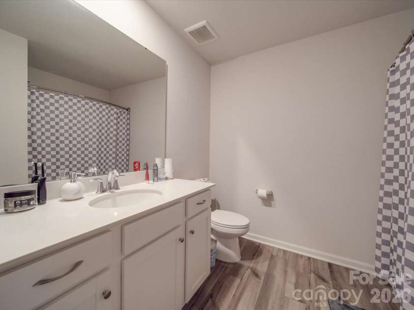 13111 Cottage Crest Lane, Charlotte, NC 28273.  MLS# CAR4342333, YatesRealty ID 6120. 