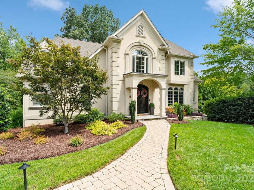 2500 Giverny Drive, Charlotte, NC 28226.  MLS# CAR4287734, YatesRealty ID 6121. 