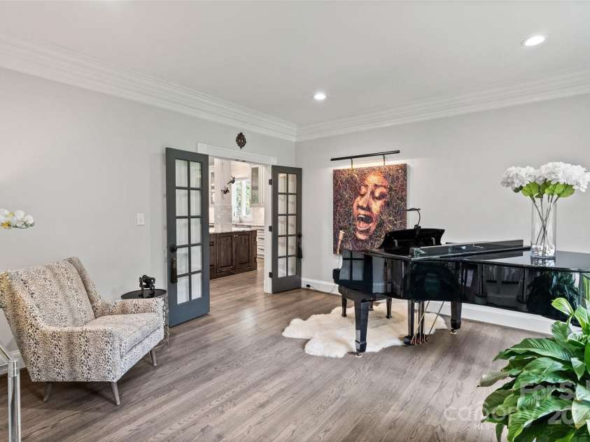 2500 Giverny Drive, Charlotte, NC 28226.  MLS# CAR4287734, YatesRealty ID 6121. 