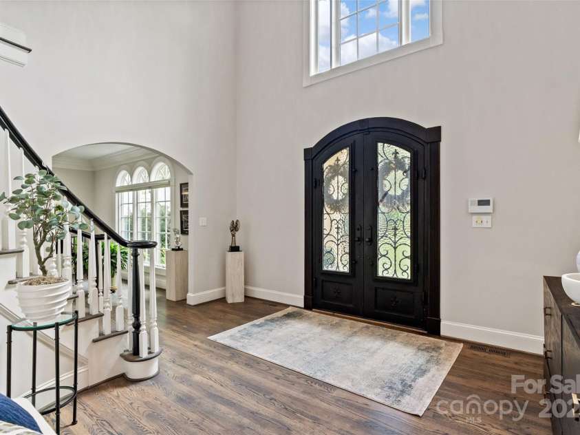 2500 Giverny Drive, Charlotte, NC 28226.  MLS# CAR4287734, YatesRealty ID 6121. 