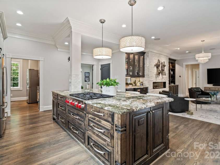 2500 Giverny Drive, Charlotte, NC 28226.  MLS# CAR4287734, YatesRealty ID 6121. 