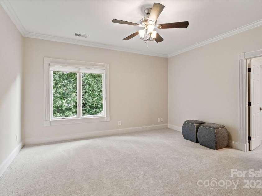 2500 Giverny Drive, Charlotte, NC 28226.  MLS# CAR4287734, YatesRealty ID 6121. 