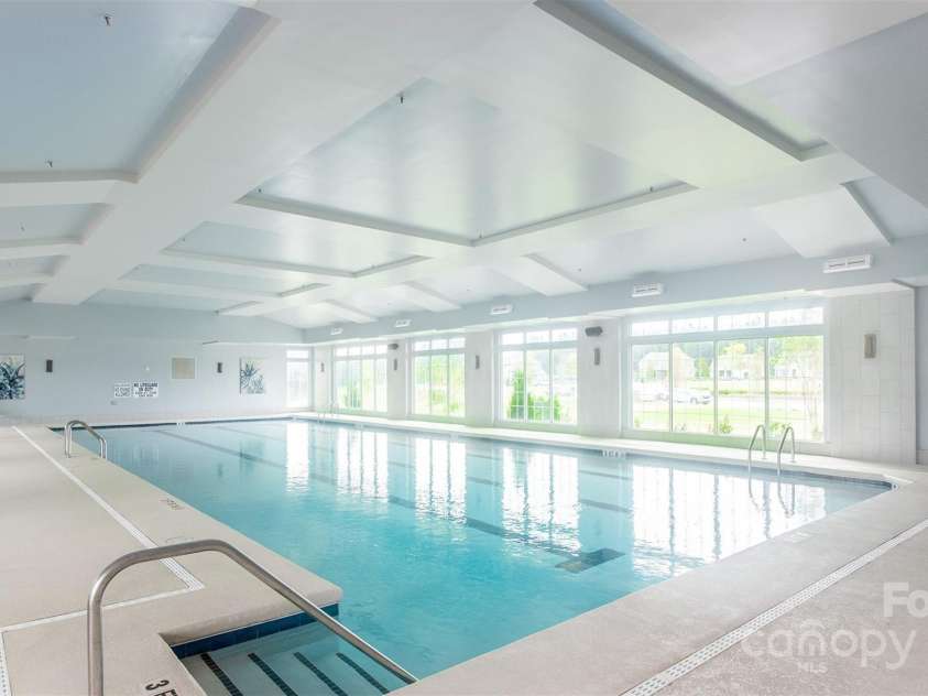 8718 Festival Way, Charlotte, NC 28215.  MLS# CAR4243722, YatesRealty ID 6122. 