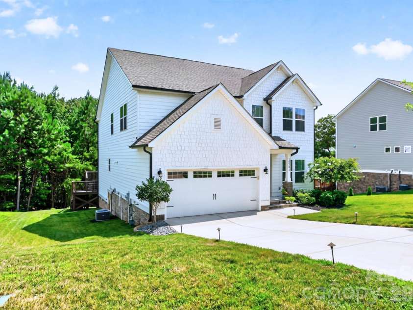 15241 Windward Lane, Lancaster, SC 29720.  MLS# CAR4404611, YatesRealty ID 6123. 