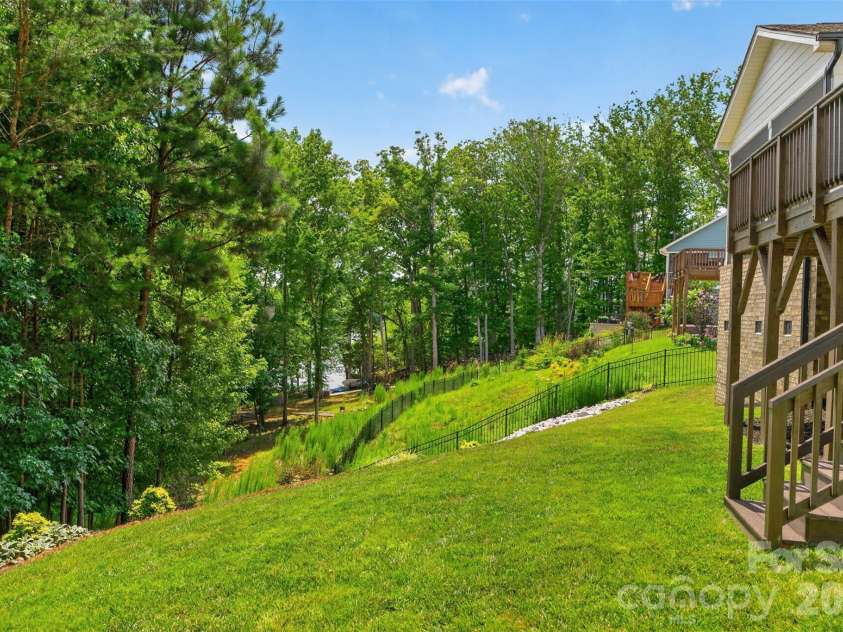 15241 Windward Lane, Lancaster, SC 29720.  MLS# CAR4404611, YatesRealty ID 6123. 