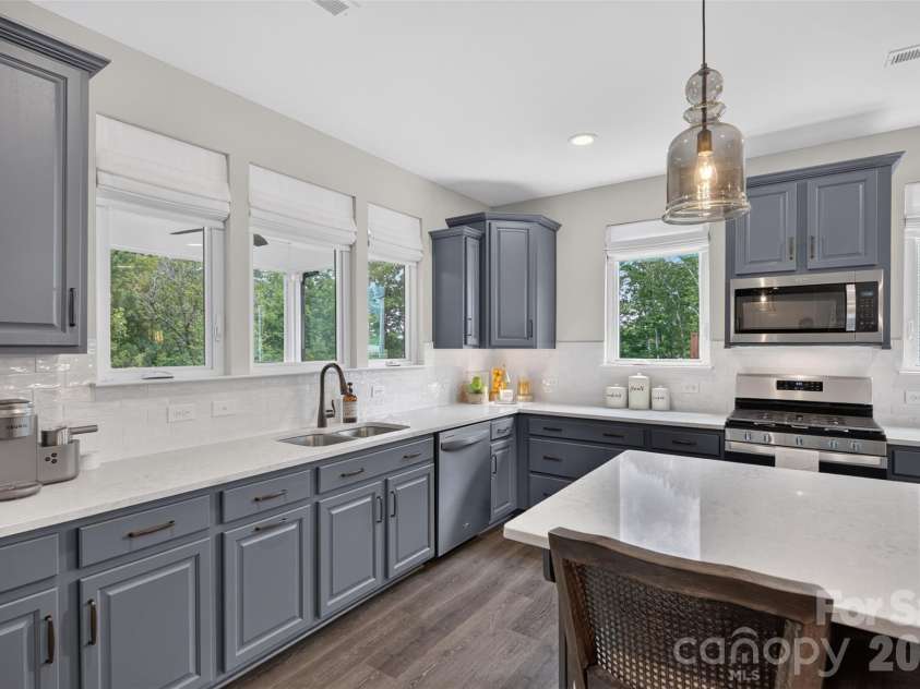 15241 Windward Lane, Lancaster, SC 29720.  MLS# CAR4404611, YatesRealty ID 6123. Beautiful natural light