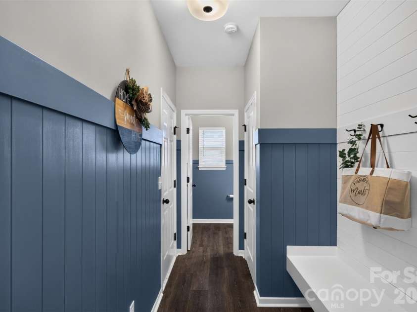 15241 Windward Lane, Lancaster, SC 29720.  MLS# CAR4404611, YatesRealty ID 6123. Entryway with drop zone