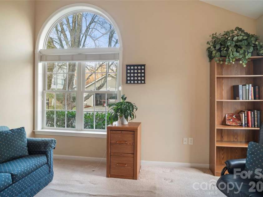 13 Stonebridge Drive, Asheville, NC 28805.  MLS# CAR4346831, YatesRealty ID 6124. 