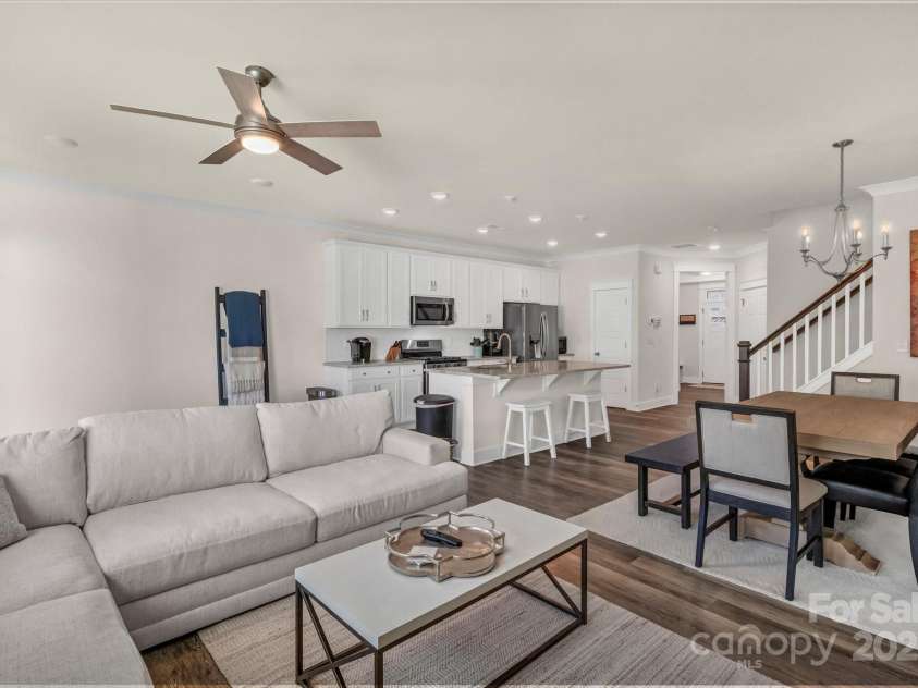 2149 Bexar Trail, Matthews, NC 28105.  MLS# CAR4234426, YatesRealty ID 6124. 