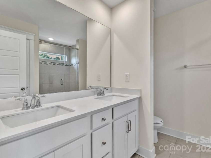 2149 Bexar Trail, Matthews, NC 28105.  MLS# CAR4234426, YatesRealty ID 6124. 