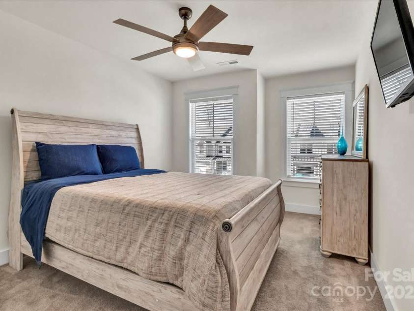 2149 Bexar Trail, Matthews, NC 28105.  MLS# CAR4234426, YatesRealty ID 6124. 