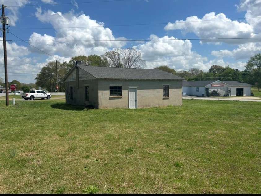 000 NC 120 Highway, Mooresboro, NC 28114.  MLS# CAR4244075, YatesRealty ID 6125. 