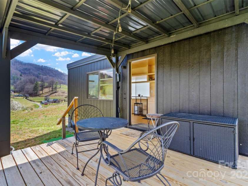 41 Hawks Ridge Estate, Burnsville, NC 28714.  MLS# CAR4246648, YatesRealty ID 6126. 