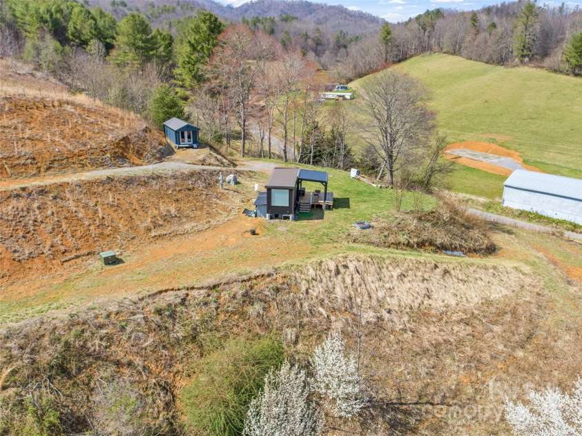 41 Hawks Ridge Estate, Burnsville, NC 28714.  MLS# CAR4246648, YatesRealty ID 6126. 