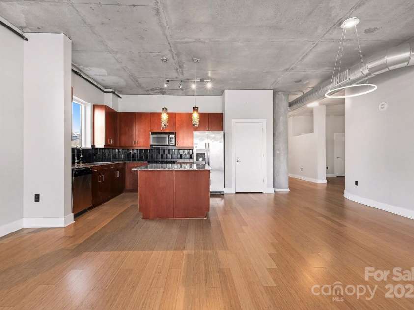 505 Sixth Street, Charlotte, NC 28202.  MLS# CAR4331370, YatesRealty ID 6127. 