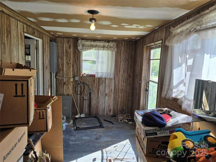8860 Castor Road, Salisbury, NC 28146.  MLS# CAR4247320, YatesRealty ID 6127. Laundry room