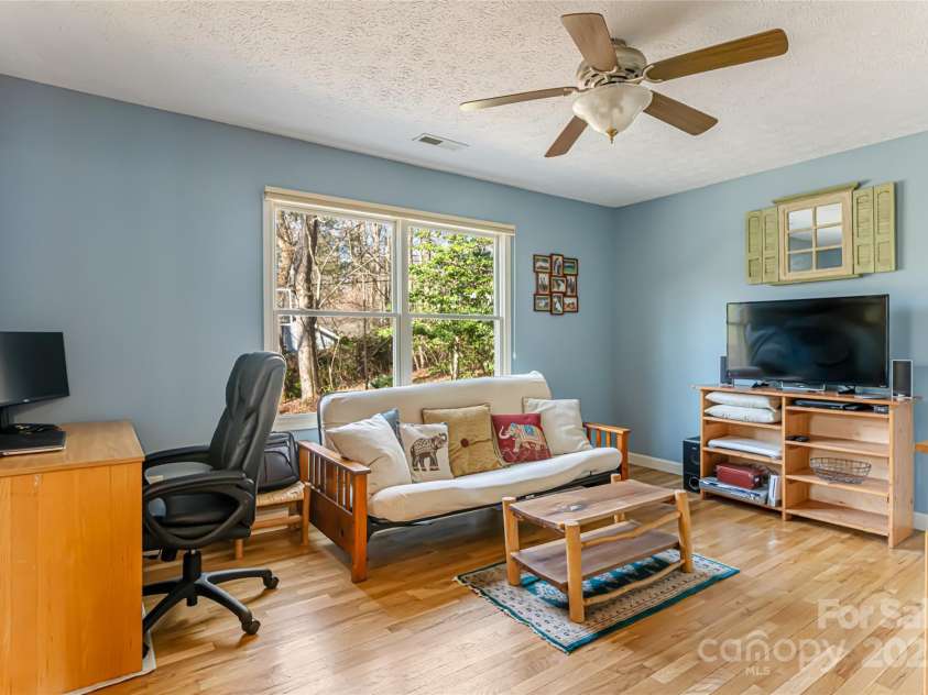 20 Meeks Road, Black Mountain, NC 28711.  MLS# CAR4232565, YatesRealty ID 6129. Bedroom 4/den/office