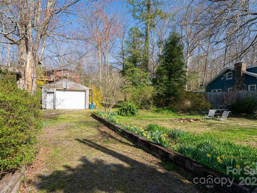 20 Meeks Road, Black Mountain, NC 28711.  MLS# CAR4232565, YatesRealty ID 6129. Detached garage