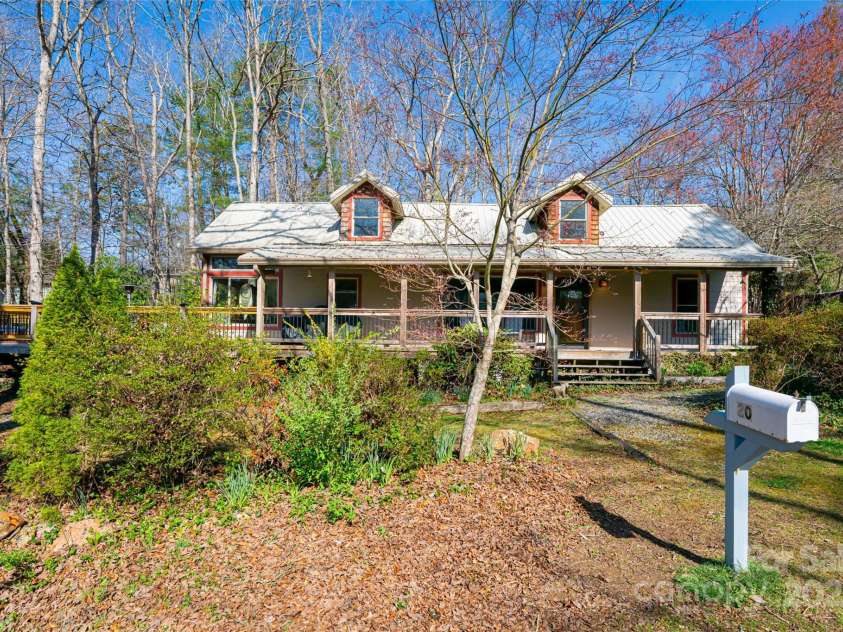 20 Meeks Road, Black Mountain, NC 28711.  MLS# CAR4232565, YatesRealty ID 6129. Front of home