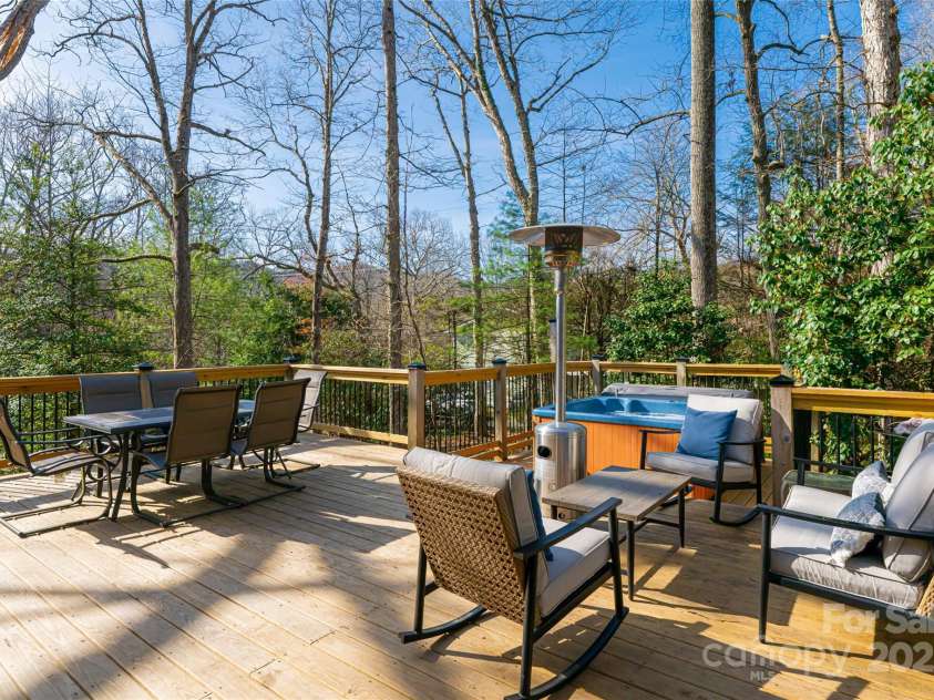 20 Meeks Road, Black Mountain, NC 28711.  MLS# CAR4232565, YatesRealty ID 6129. Plenty of room to entertain