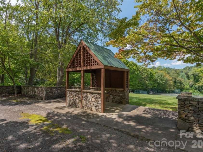 235 Timucua Trail, Waynesville, NC 28786.  MLS# CAR4301389, YatesRealty ID 6129. 