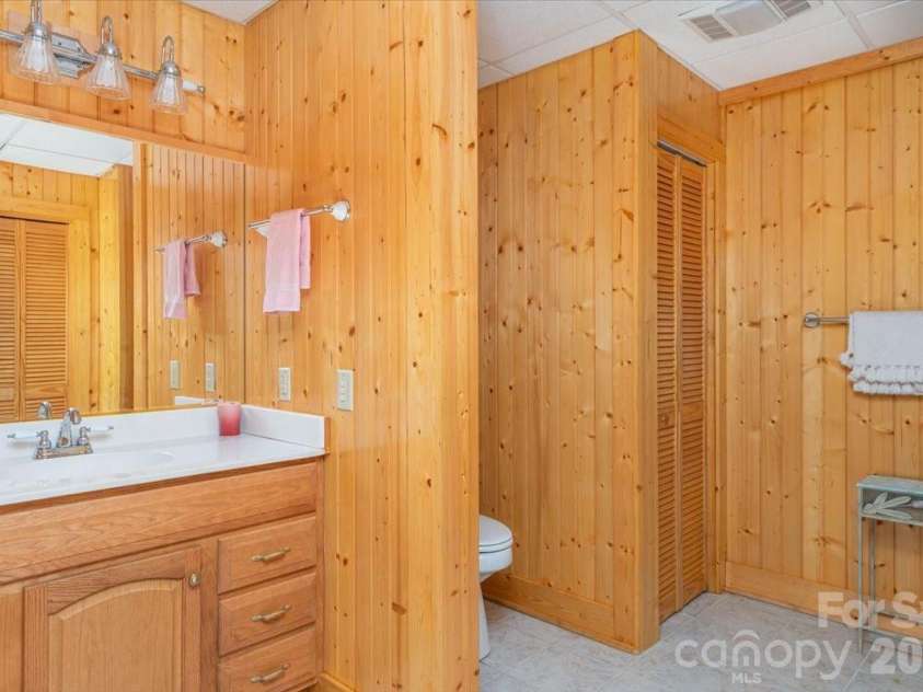 235 Timucua Trail, Waynesville, NC 28786.  MLS# CAR4301389, YatesRealty ID 6129. Full bath with shower. 