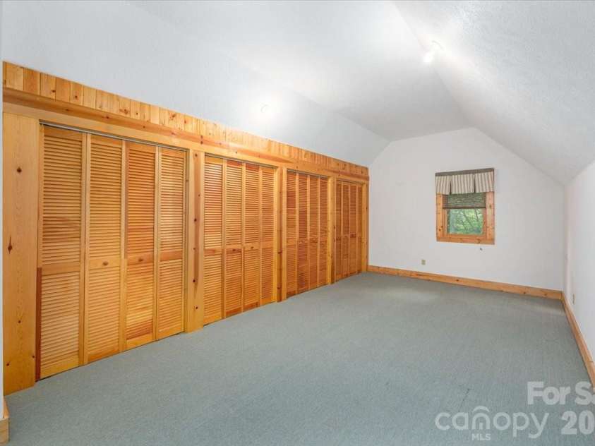 235 Timucua Trail, Waynesville, NC 28786.  MLS# CAR4301389, YatesRealty ID 6129. Versatile bonus room- many options!