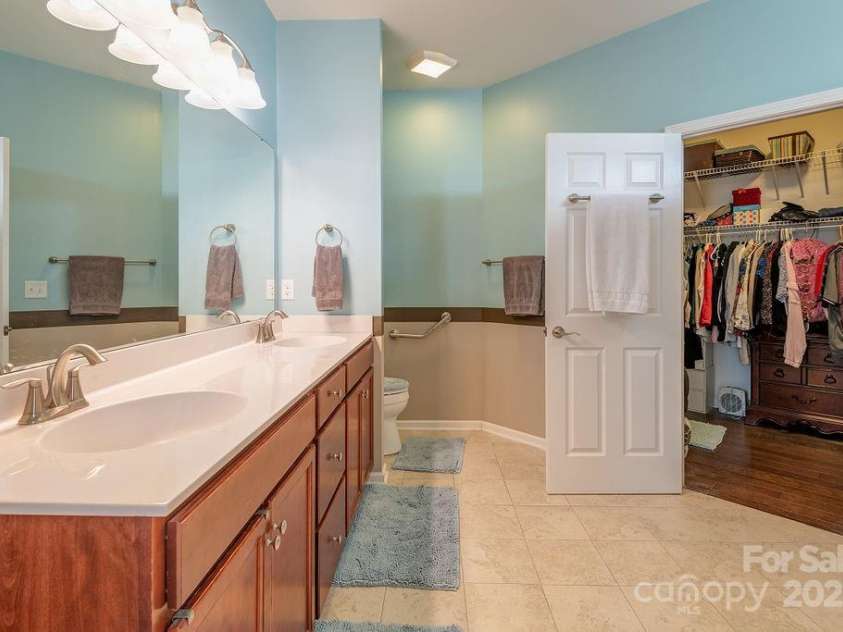 111 Eagle Creek Trail, Flat Rock, NC 28731.  MLS# CAR4246985, YatesRealty ID 6130. 