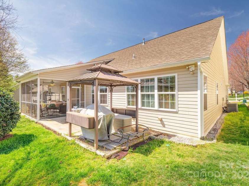 111 Eagle Creek Trail, Flat Rock, NC 28731.  MLS# CAR4246985, YatesRealty ID 6130. 