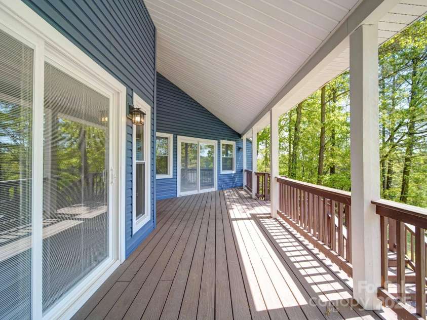 16149 Haroa Court, Tega Cay, SC 29708.  MLS# CAR4247223, YatesRealty ID 6131. 