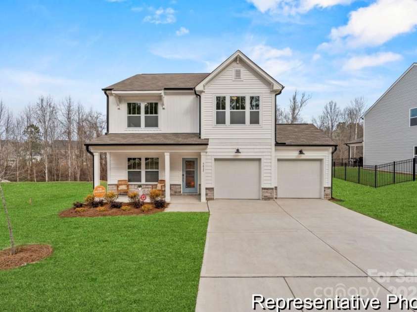1198 Links Crossing Drive, Monroe, NC 28112.  MLS# CAR4247721, YatesRealty ID 6132. 