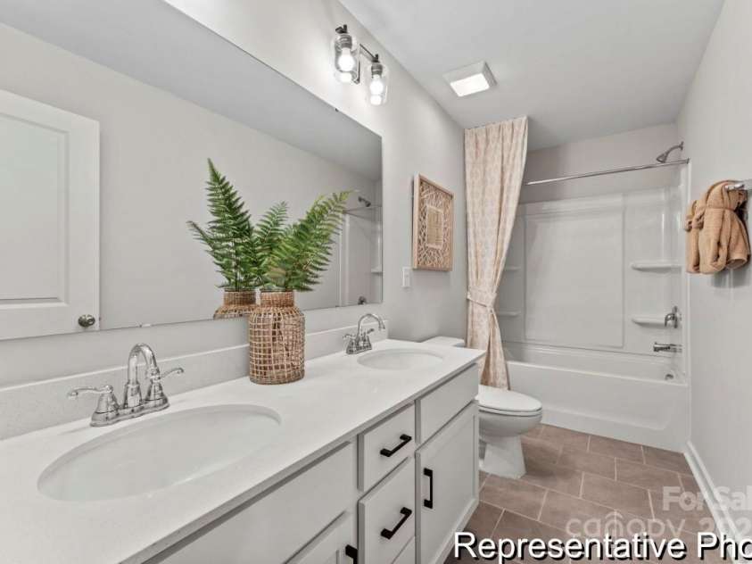 1198 Links Crossing Drive, Monroe, NC 28112.  MLS# CAR4247721, YatesRealty ID 6132. 