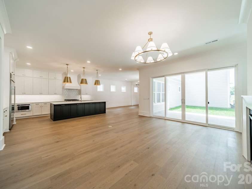 19040 Newburg Hill Road, Davidson, NC 28036.  MLS# CAR4321321, YatesRealty ID 6133. 