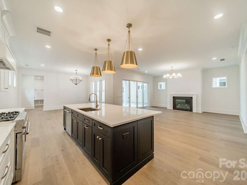 19040 Newburg Hill Road, Davidson, NC 28036.  MLS# CAR4321321, YatesRealty ID 6133. 