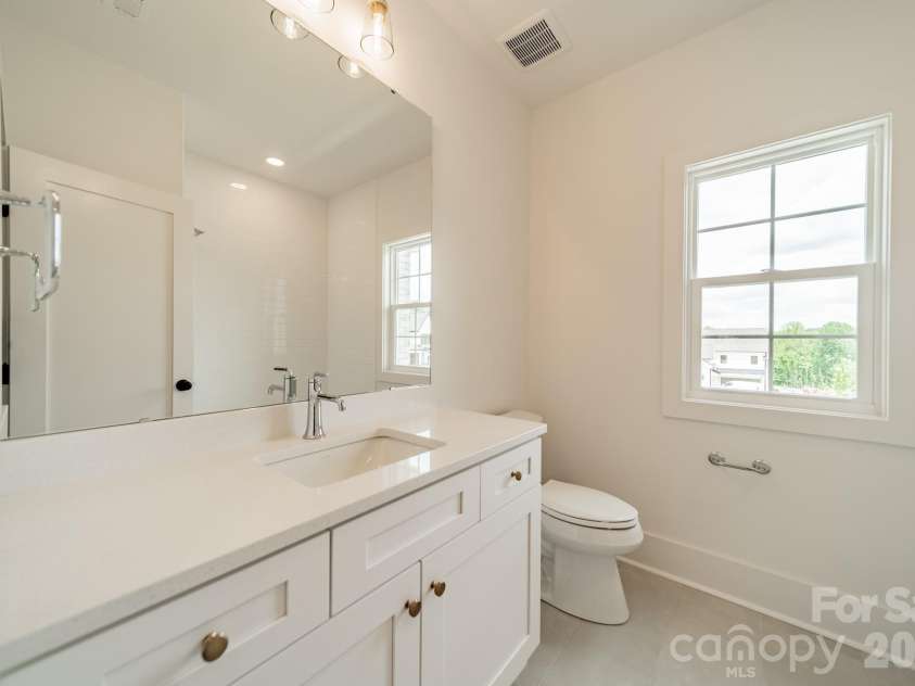 19040 Newburg Hill Road, Davidson, NC 28036.  MLS# CAR4321321, YatesRealty ID 6133. 