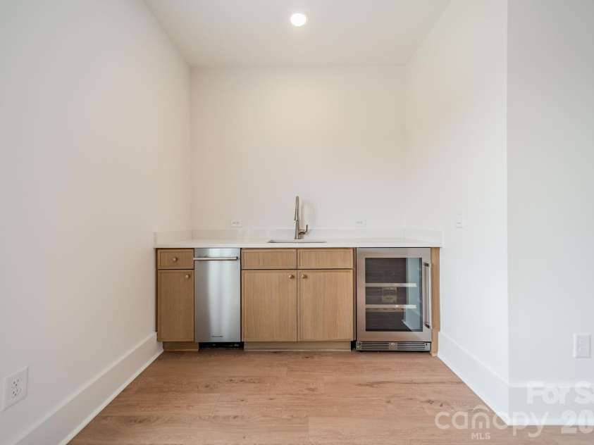 19040 Newburg Hill Road, Davidson, NC 28036.  MLS# CAR4321321, YatesRealty ID 6133. 